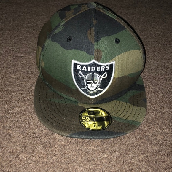 Other - Oakland Raiders hat , size 7 and 1/2